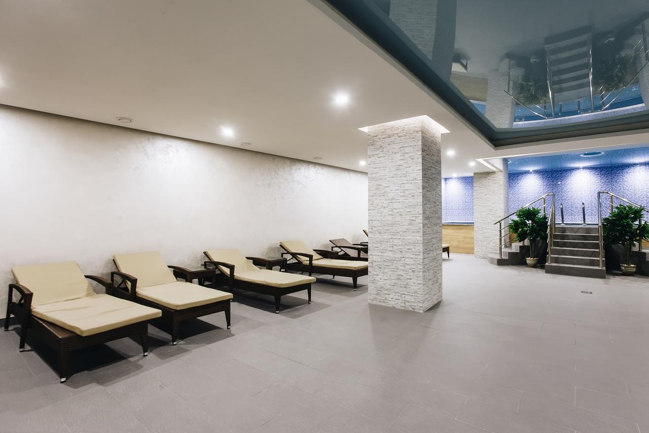 Renion Park Hotel อัลมาตี ภายนอก รูปภาพ