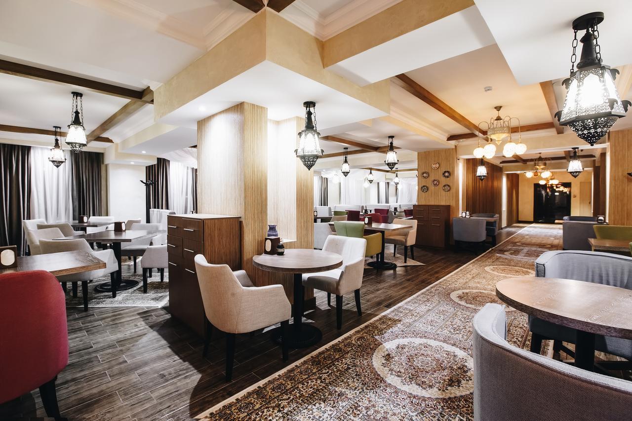 Renion Park Hotel อัลมาตี ภายนอก รูปภาพ