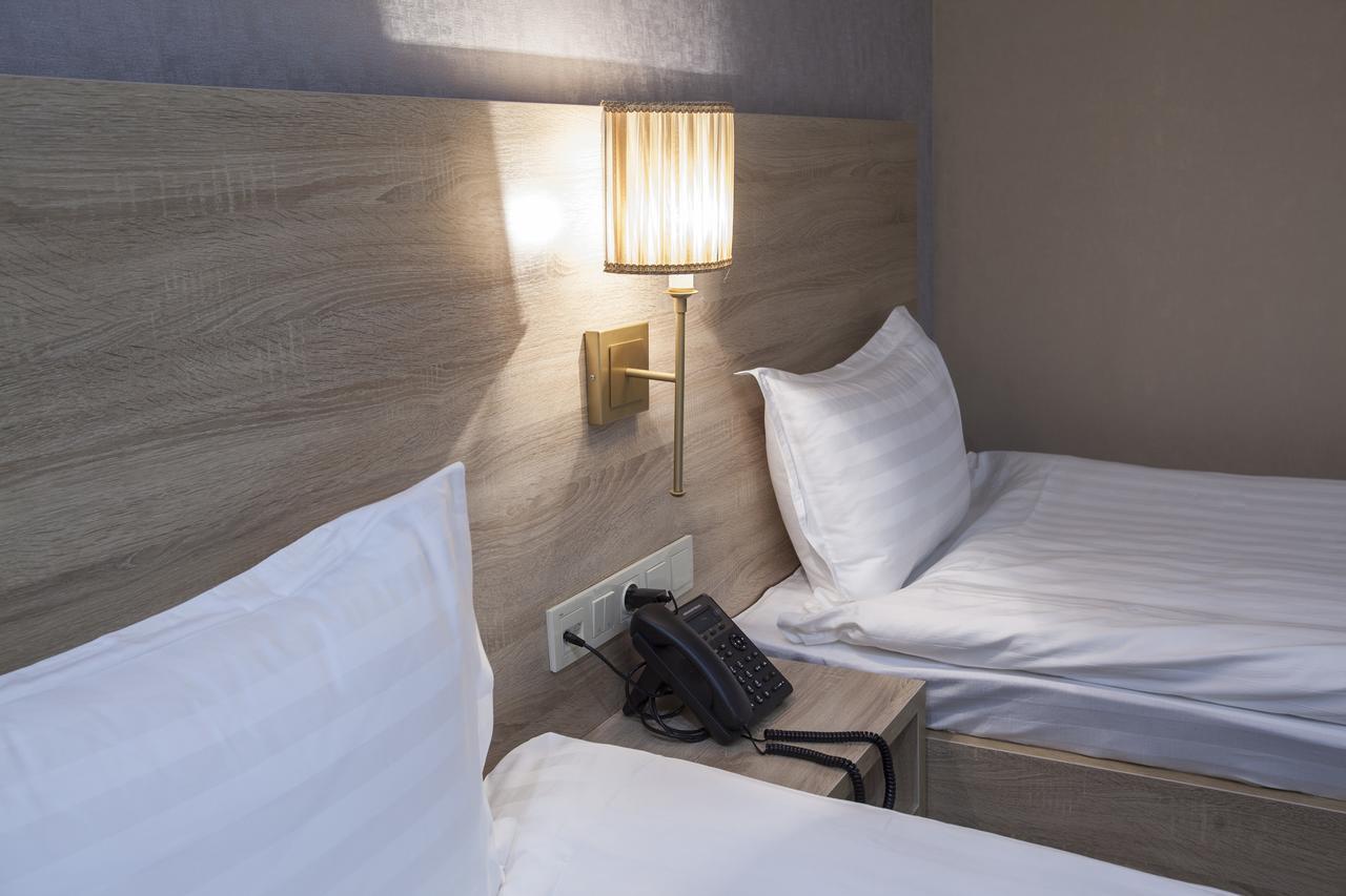 Renion Park Hotel อัลมาตี ภายนอก รูปภาพ