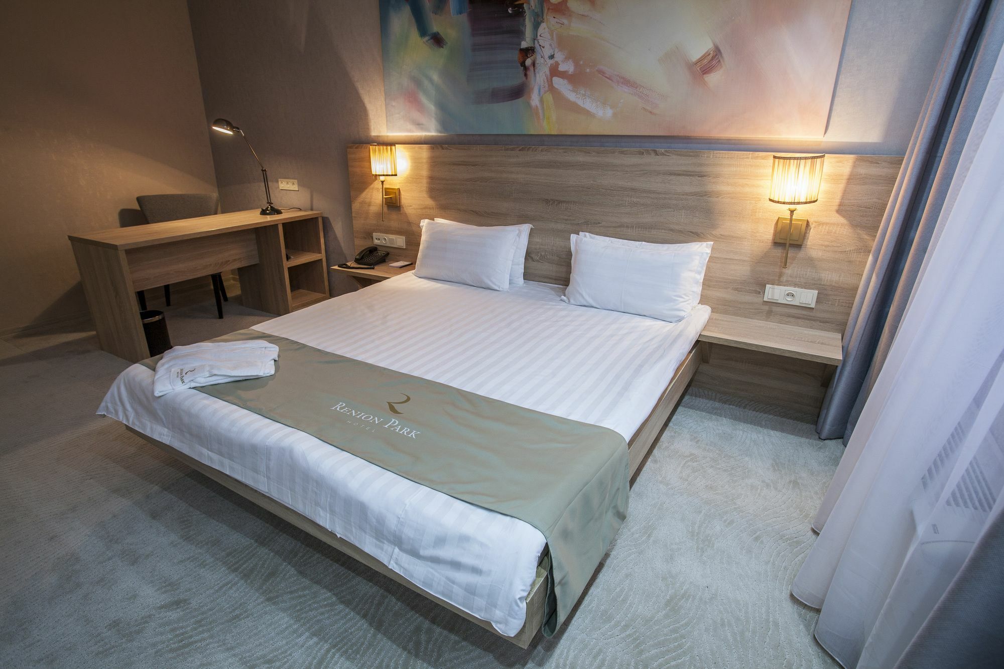 Renion Park Hotel อัลมาตี ภายนอก รูปภาพ